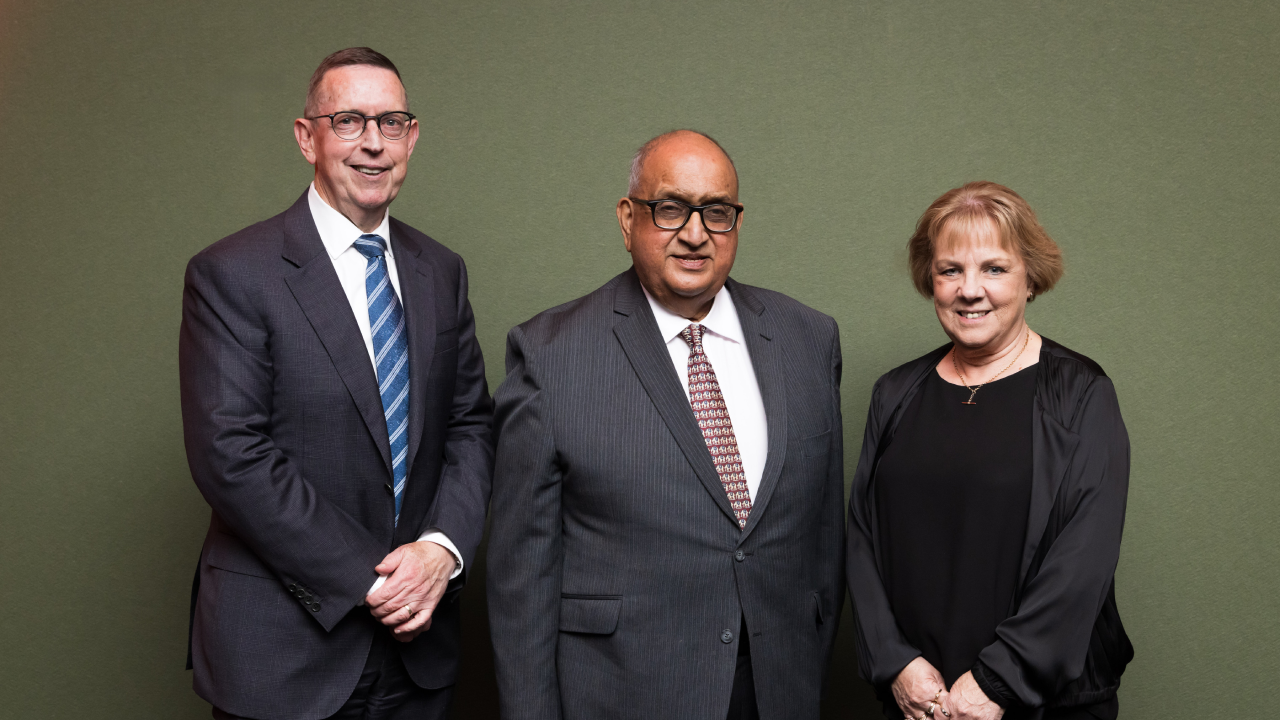 L R  Professor Neil Quigley,  Sir Anand Satyanand and Susan Hassall, pictured together at Sir Anand's farewell dinner.