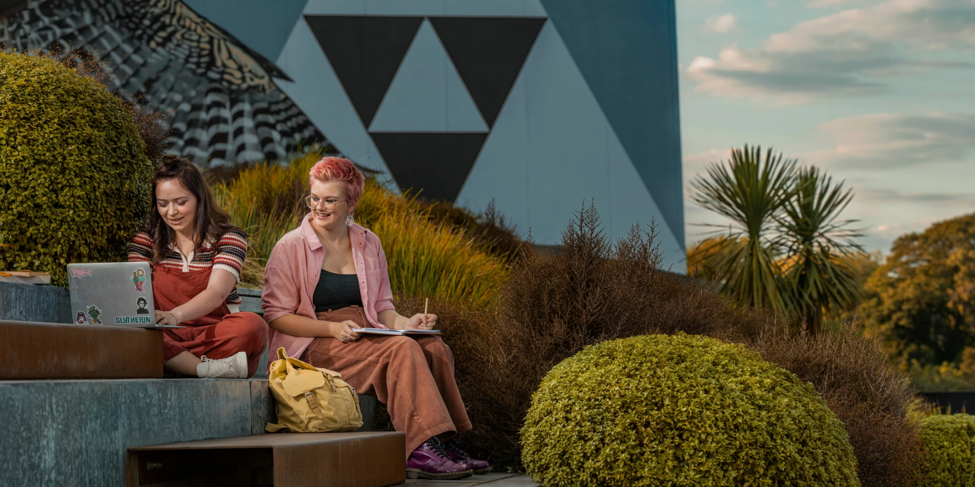 bachelor-postgrade-master-arts-communication