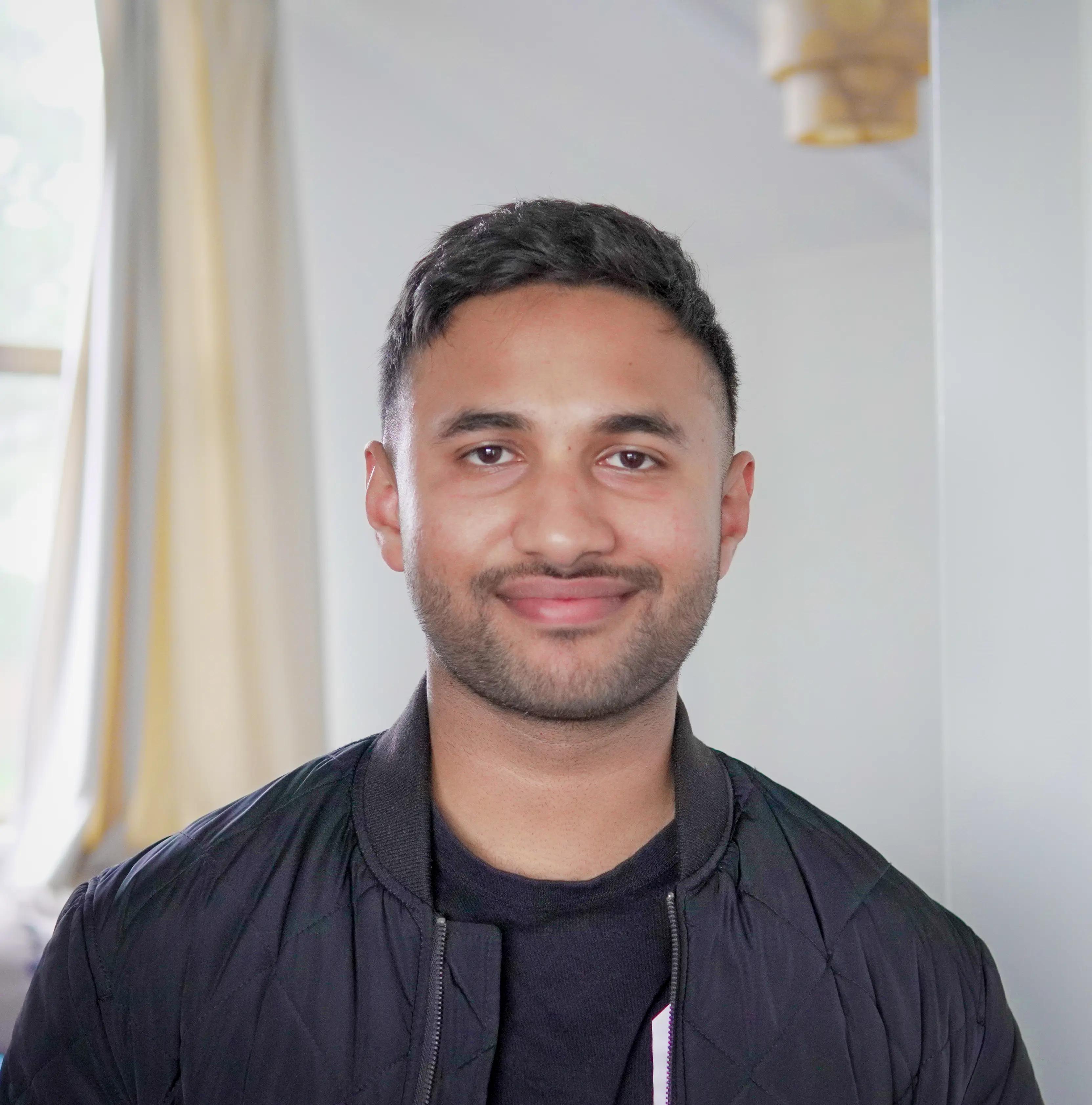vinod-rodrigo-success-story-portrait
